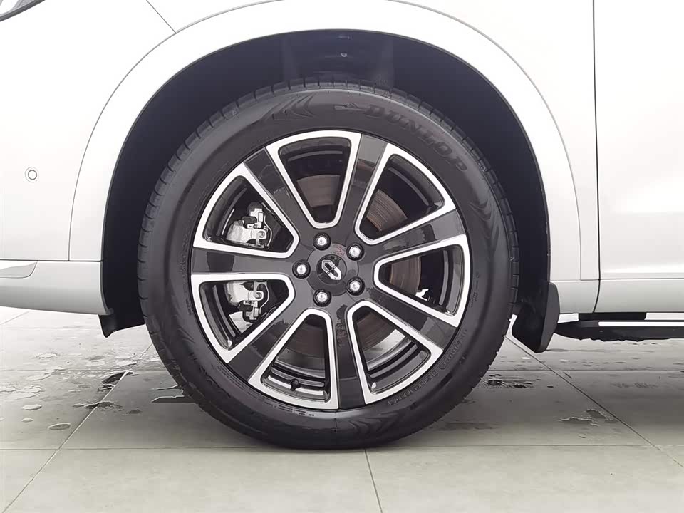 AITO Ask the world M7