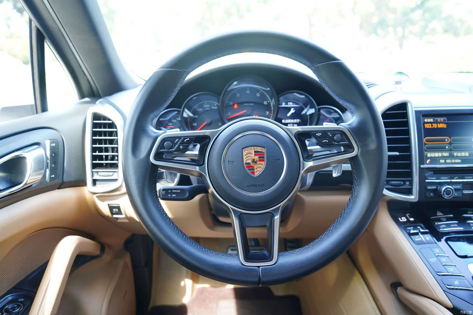 Porsche Cayenne, 2015 10