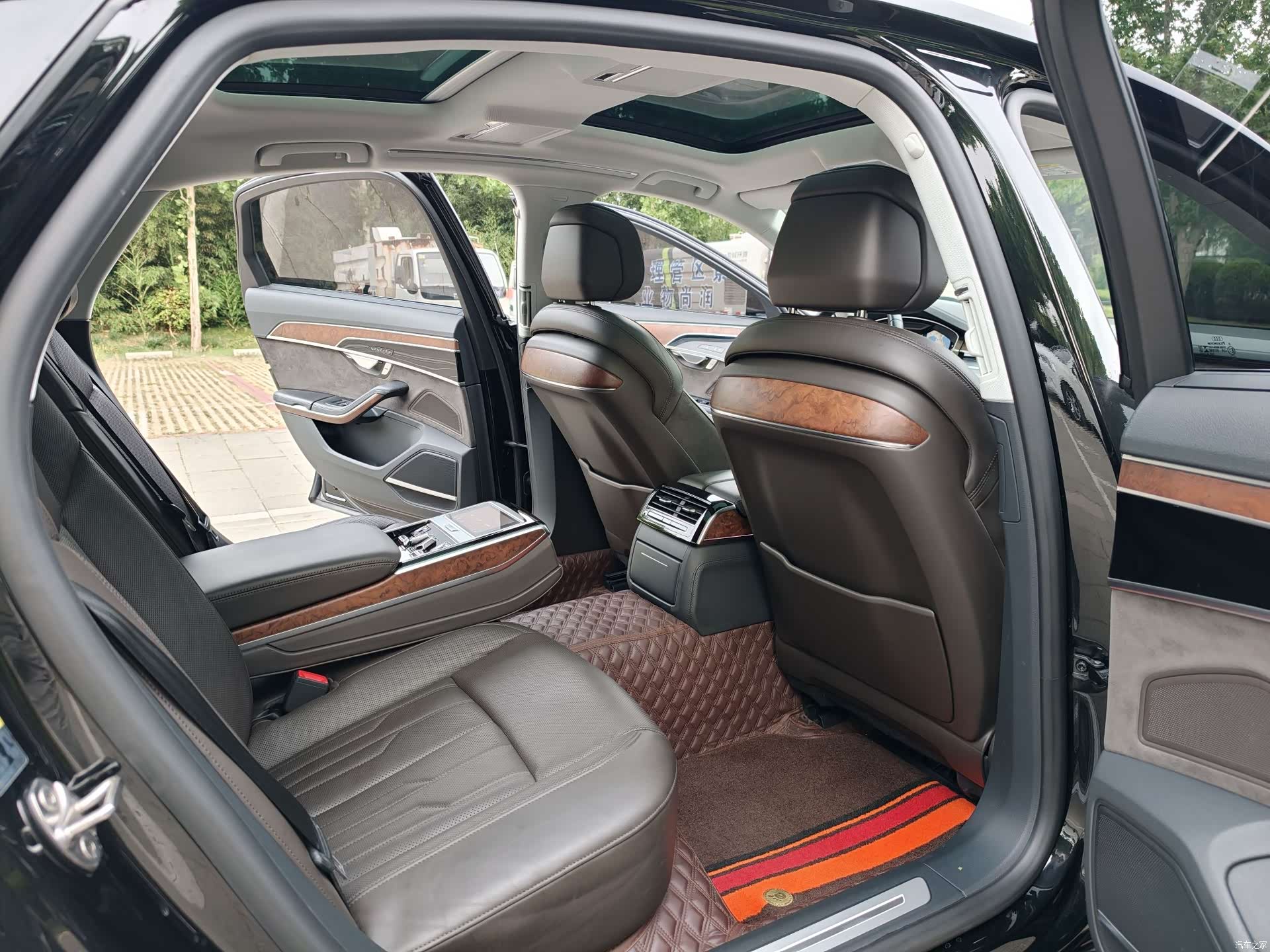 Audi A8L, 2020 11