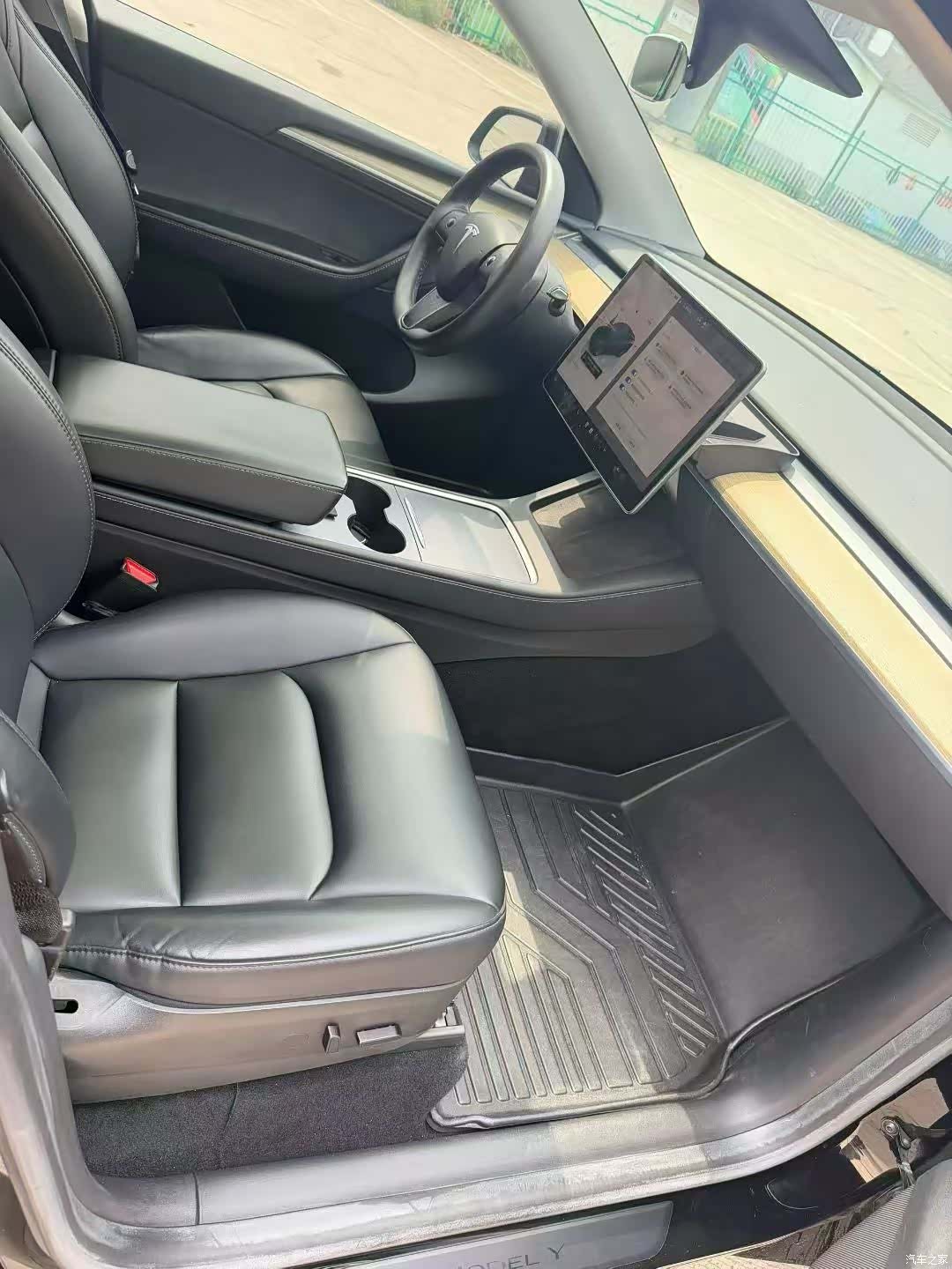 Tesla Model Y, 2021 7