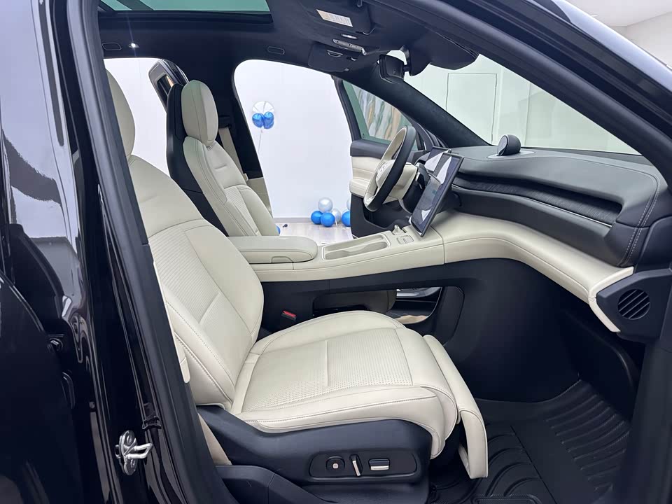 NIO ES6