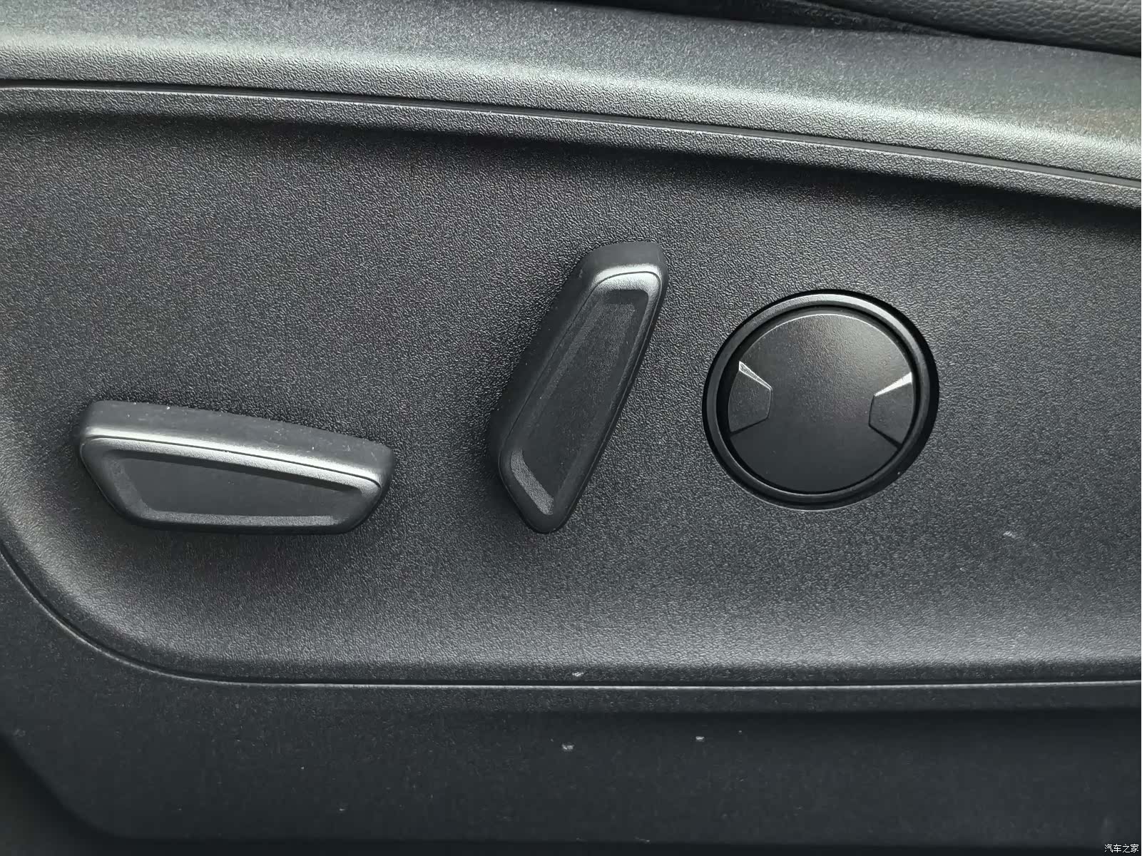Ford Escape, 2023 21