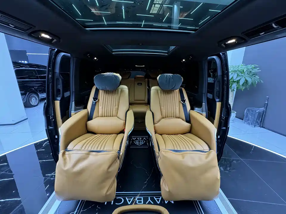 Mercedes-Benz V-class