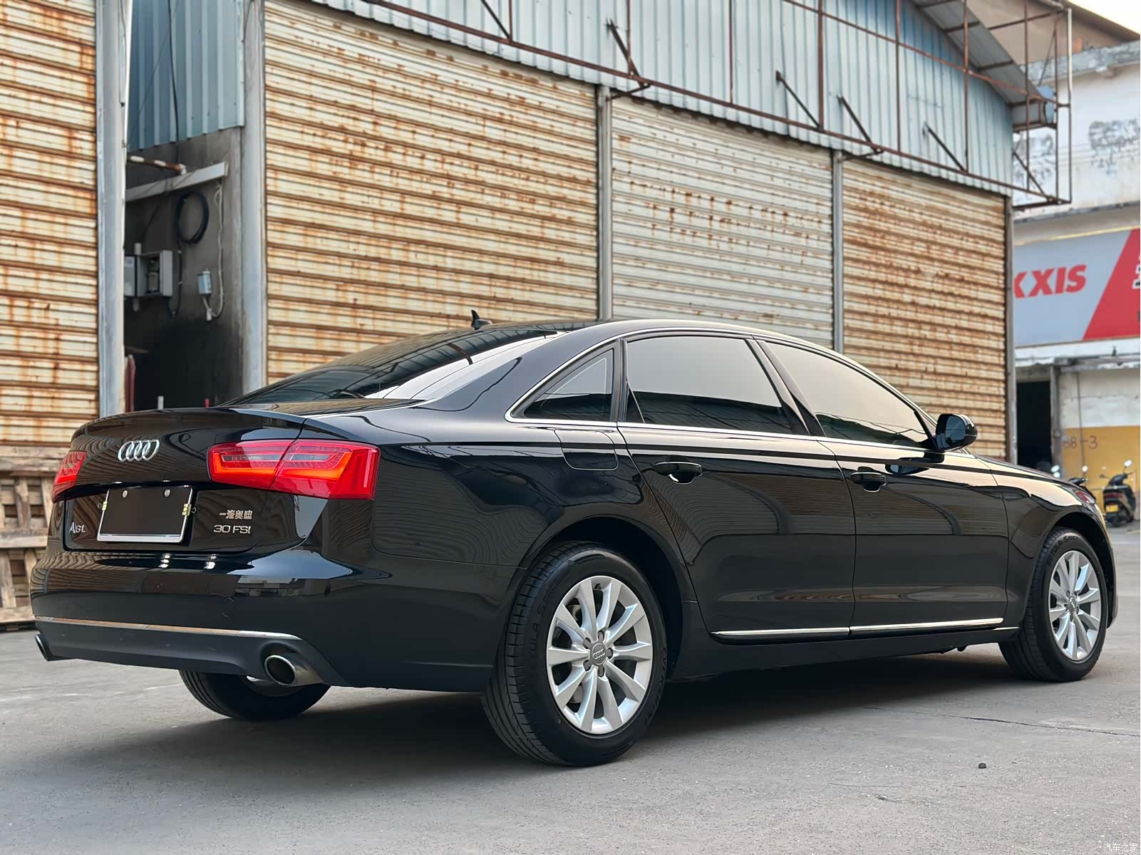 Audi A6L, 2012 8