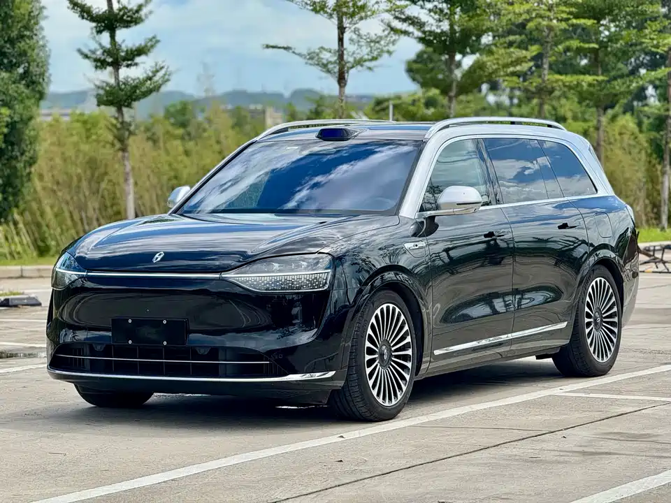 AITO Ask the world M9