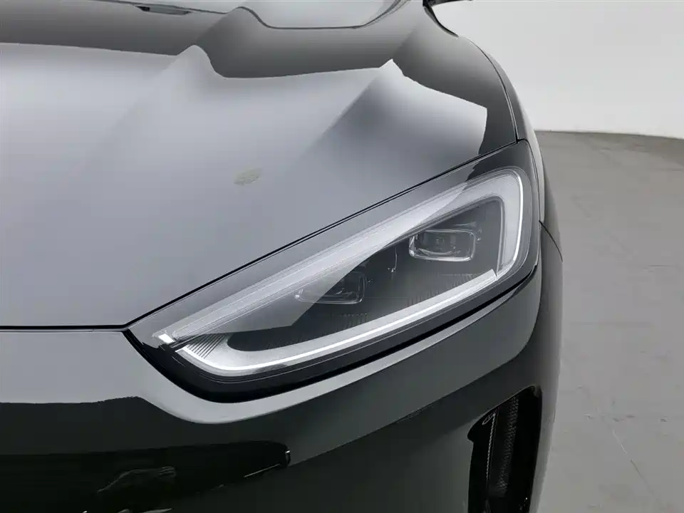 AITO Ask the world M5