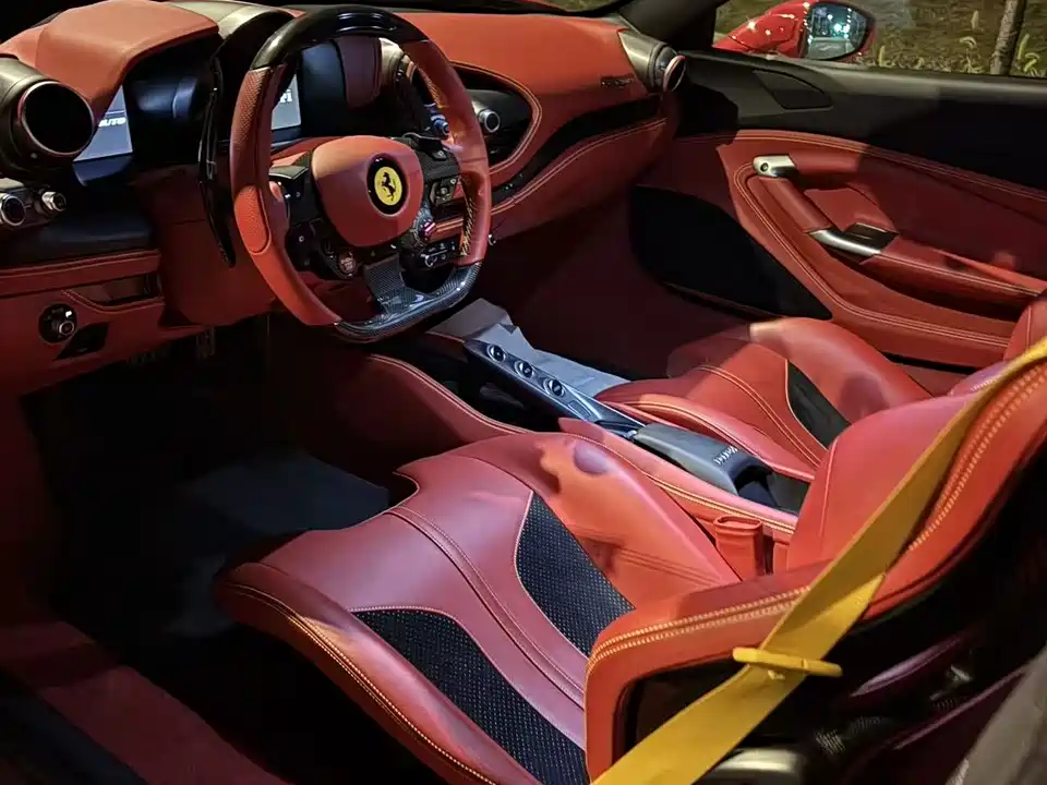 Ferrari F8