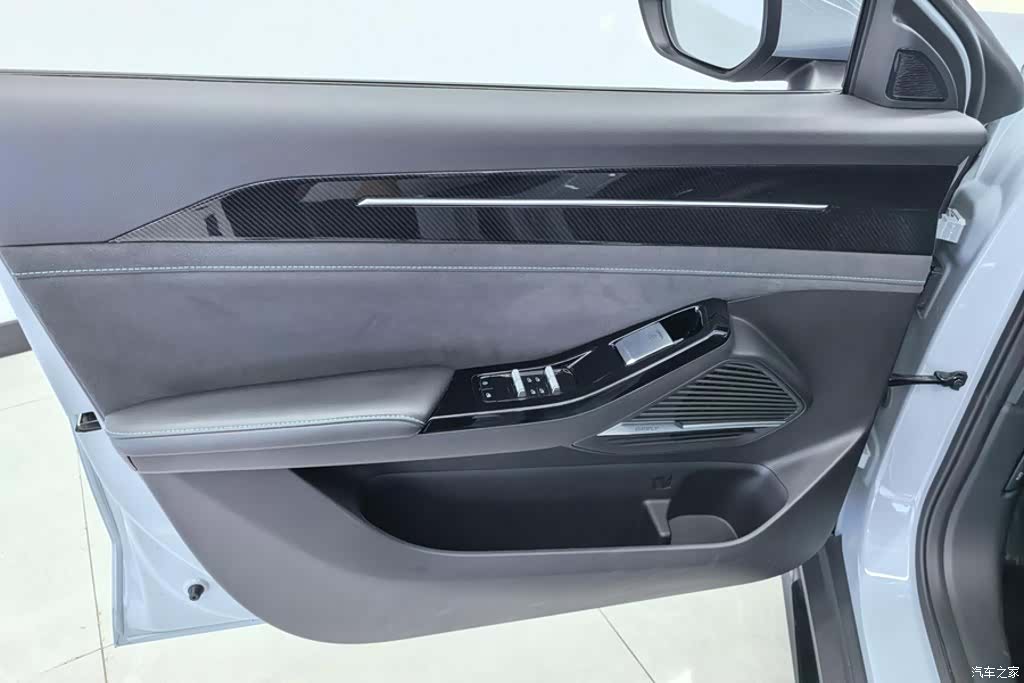 Geely Galaxy L6, 2024 7