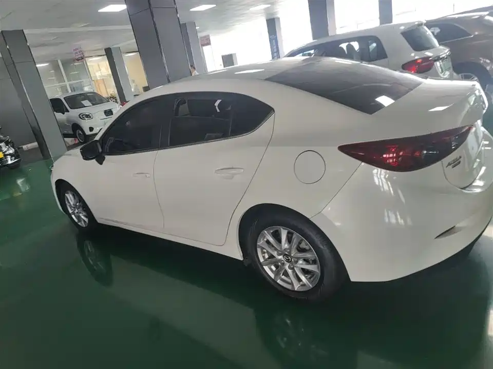 Mazda 3 Angkesaila