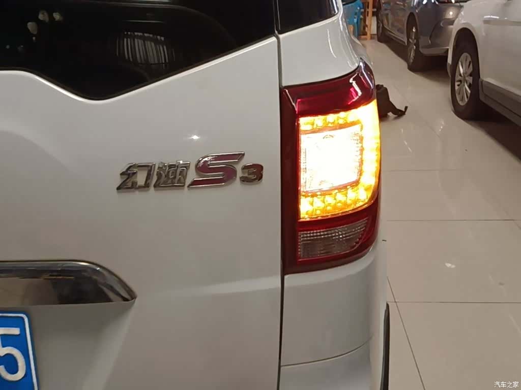 BAIC S3, 2015 8