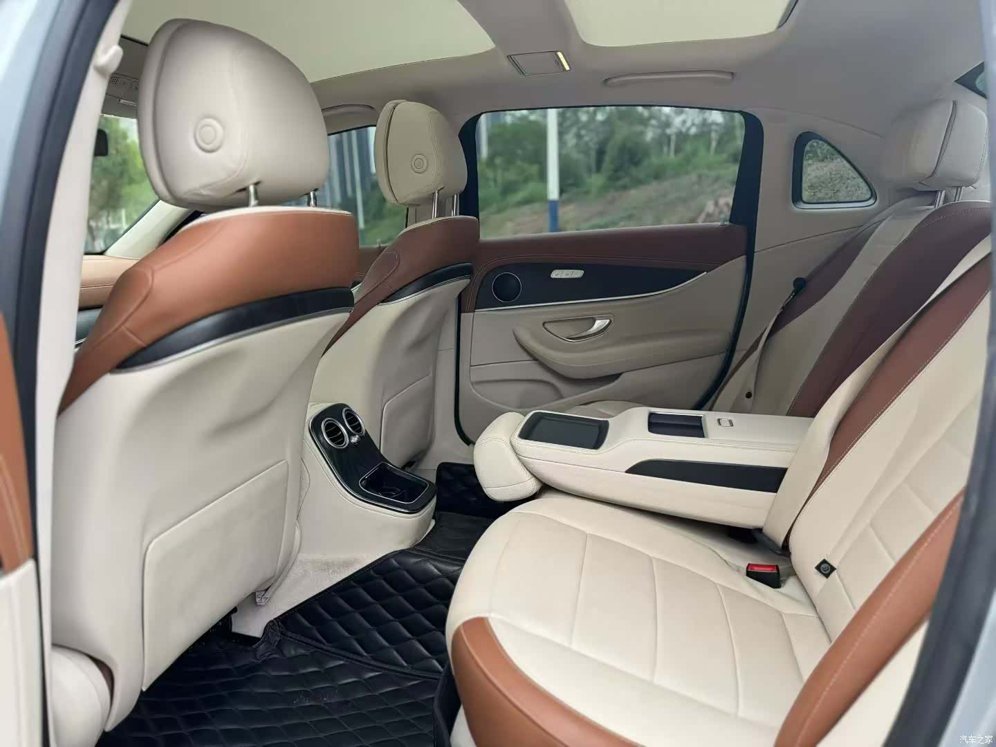 Mercedes-Benz E-Class, 2021 6