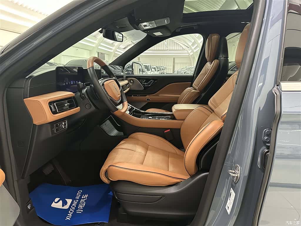 Lincoln Aviator, 2025 7