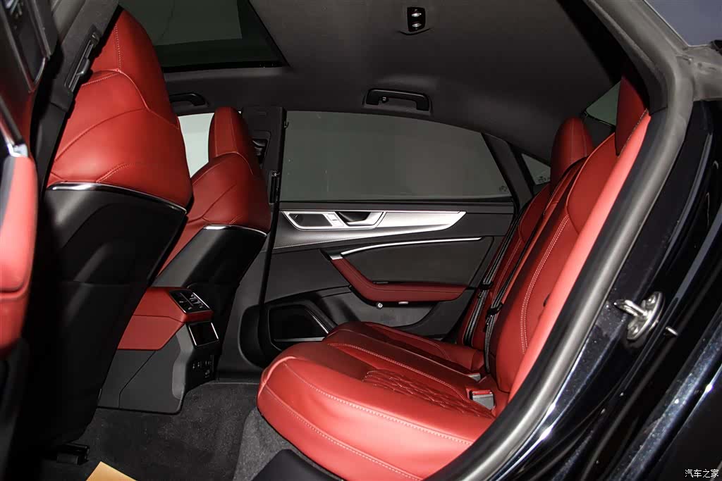 Audi A7L, 2025 23