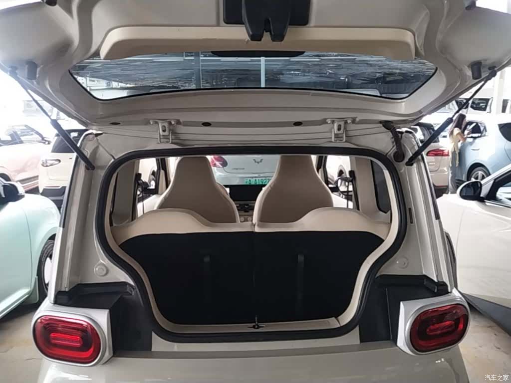 Wuling MINIEV, 2025 19