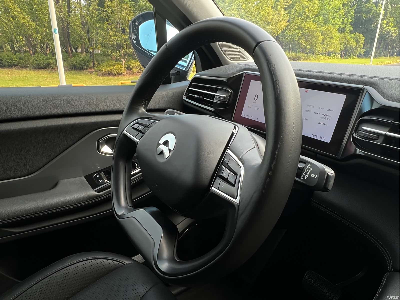 NIO ES8, 2018 13