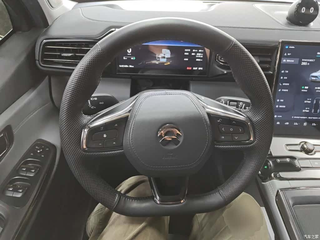 NIO ES6, 2022 11