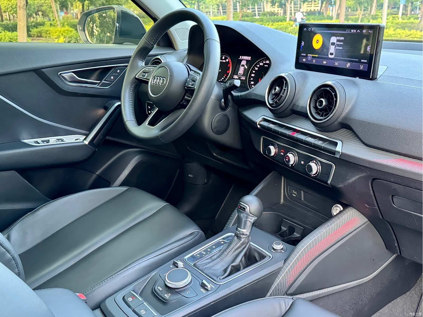 Audi Q2L, 2020 6
