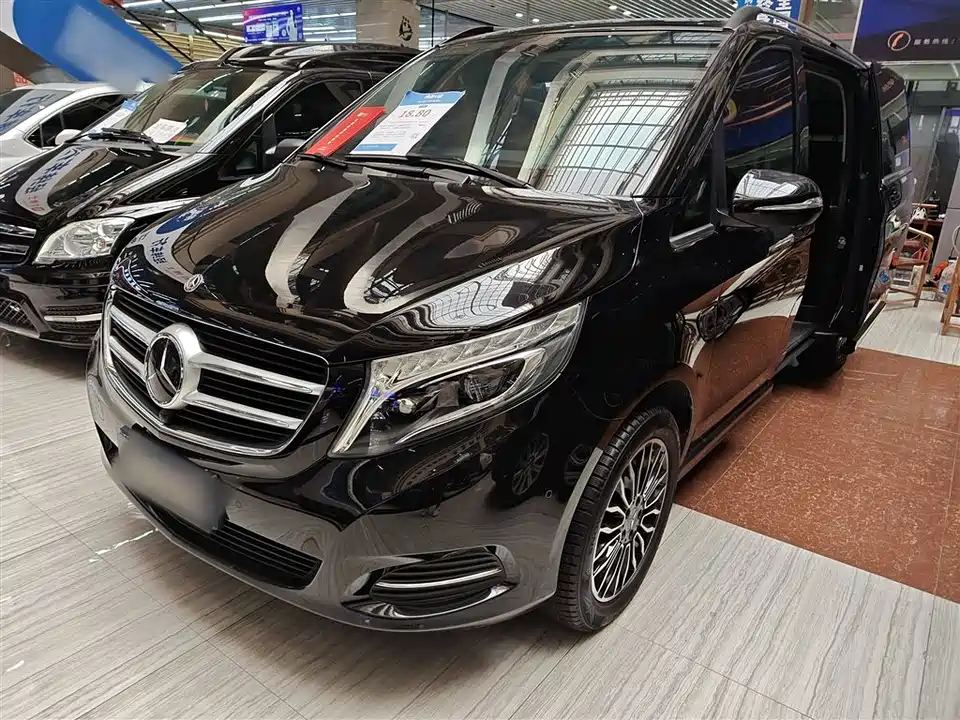 Mercedes-Benz V-class