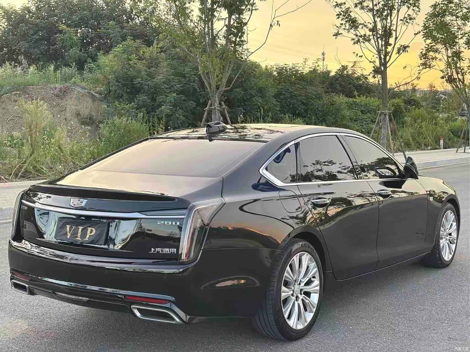Cadillac CT6, 2023 все фото
