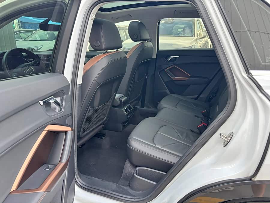 Audi Q3 2022, фото 9