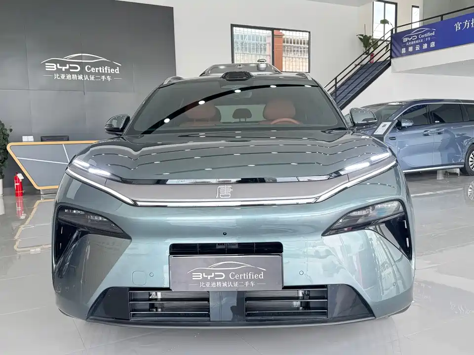BYD Tang L