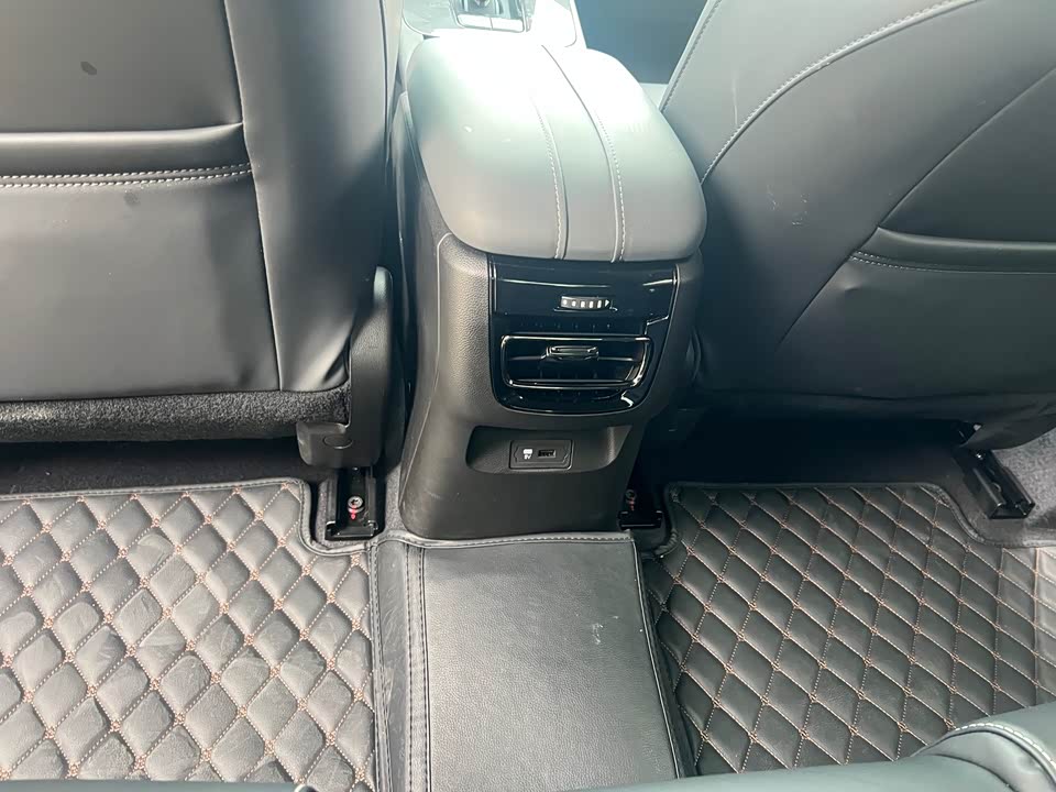 Trumpchi Shadow Leopard