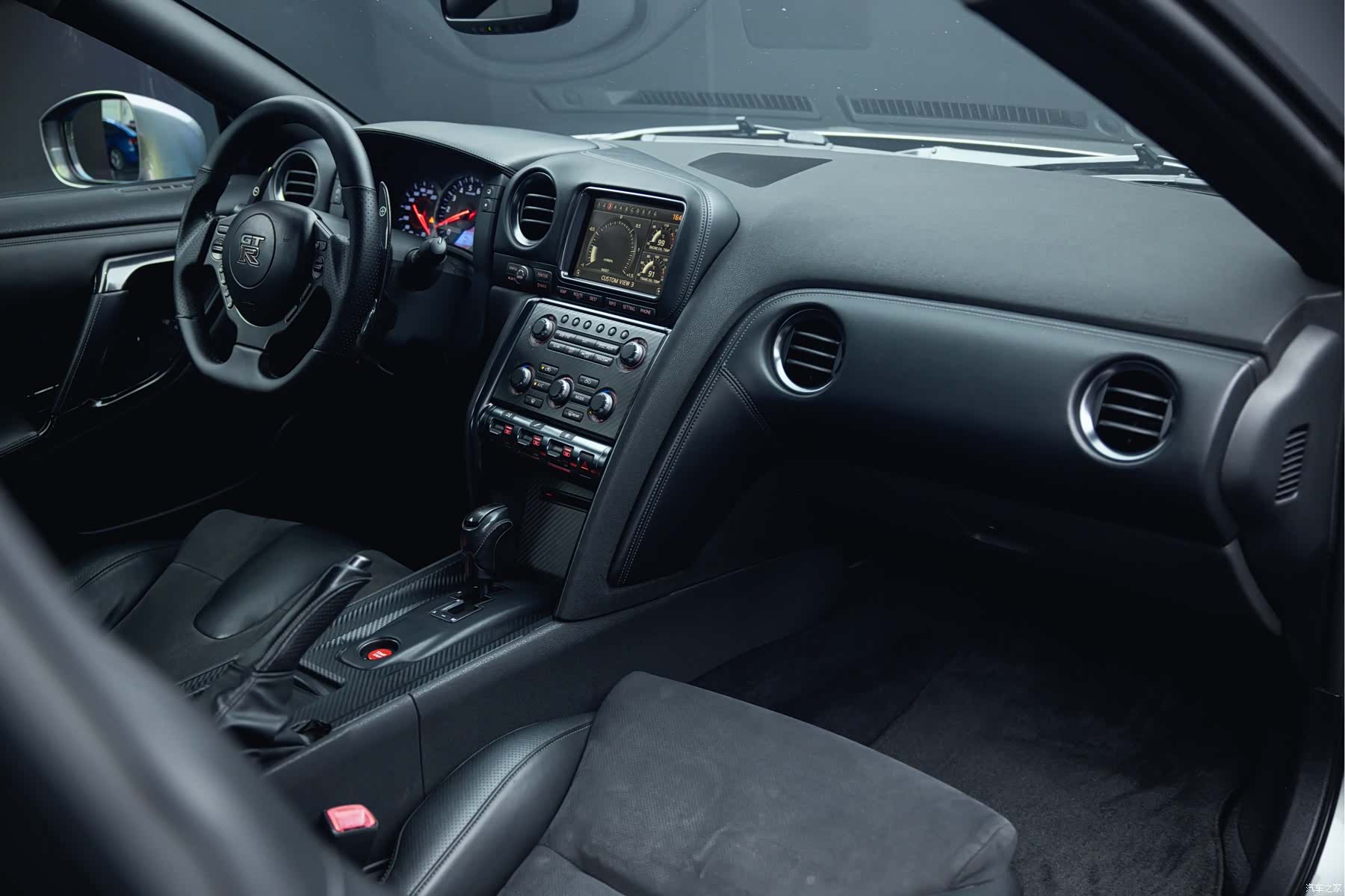 Nissan GT-R, 2011 24