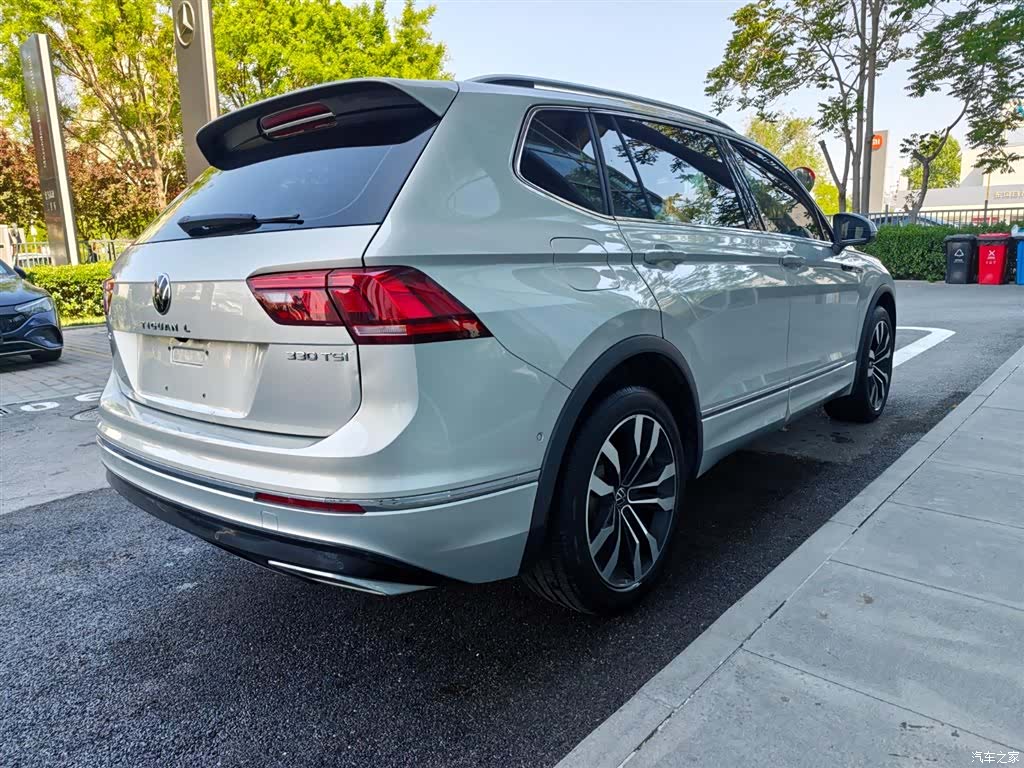 Volkswagen Tiguan L, 2021 3