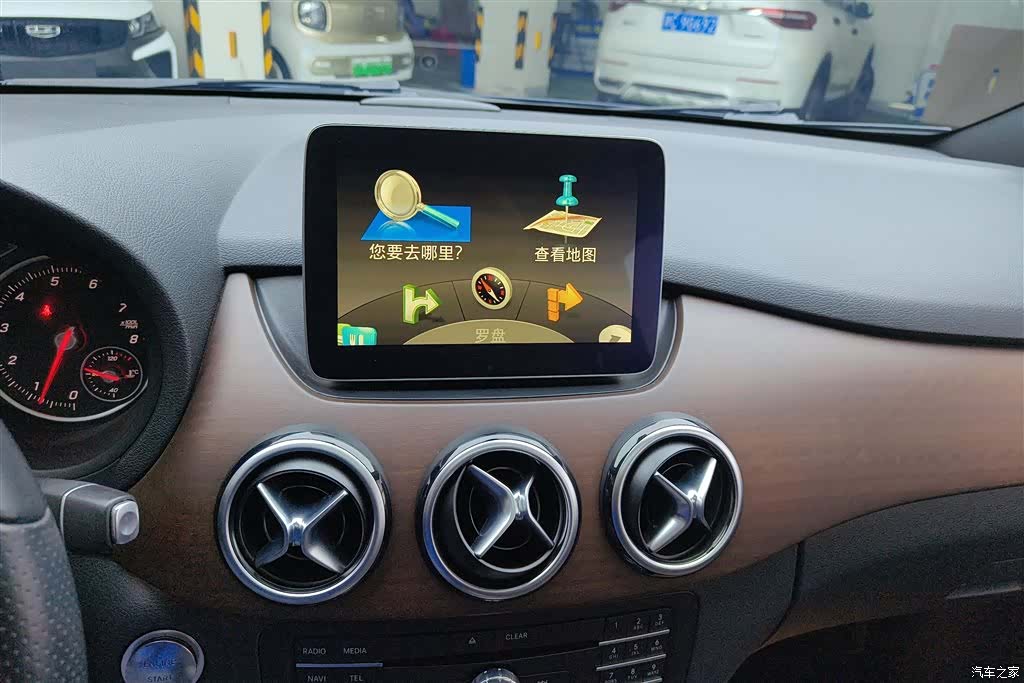 Mercedes-Benz B-Class, 2017 13