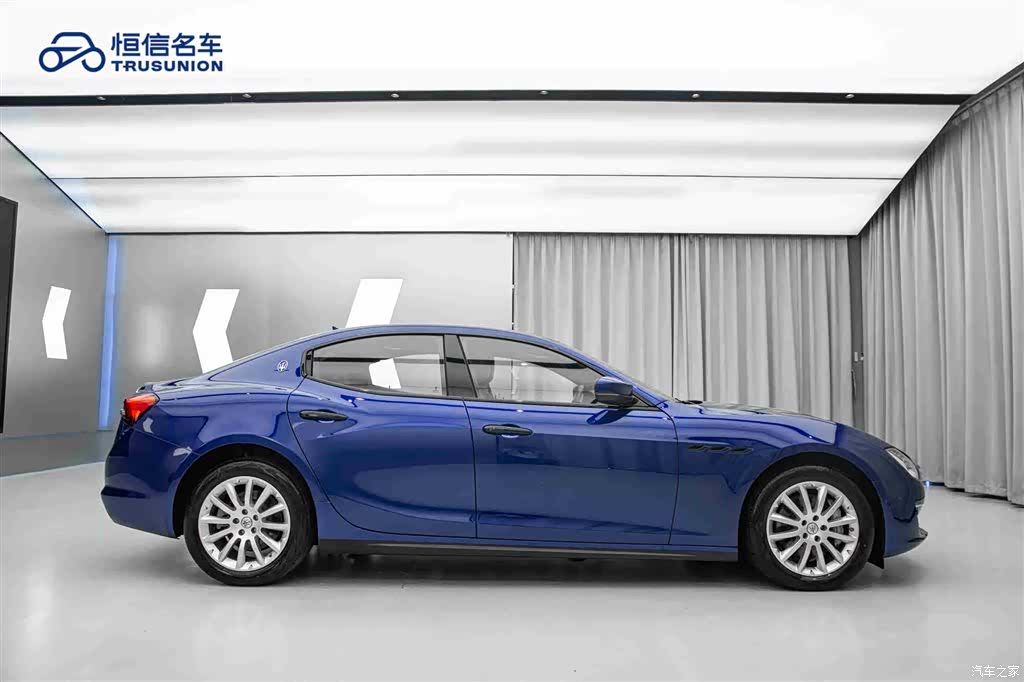 Maserati Ghibli, 2021 4