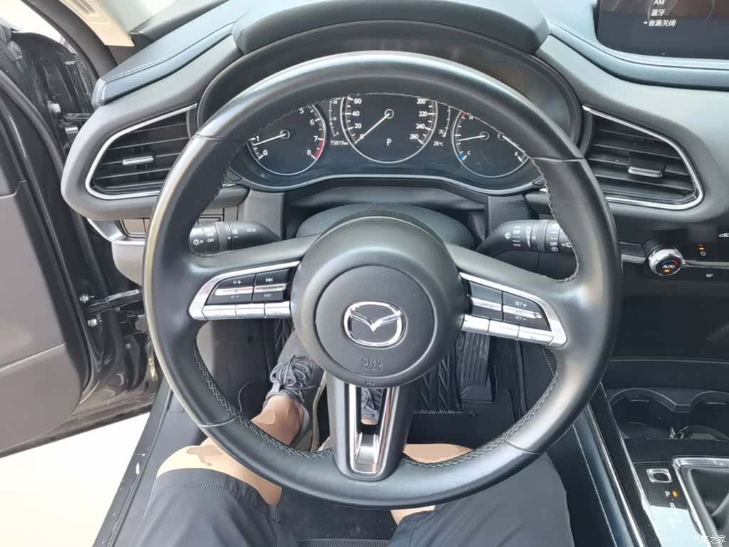 Mazda CX-30, 2022 11