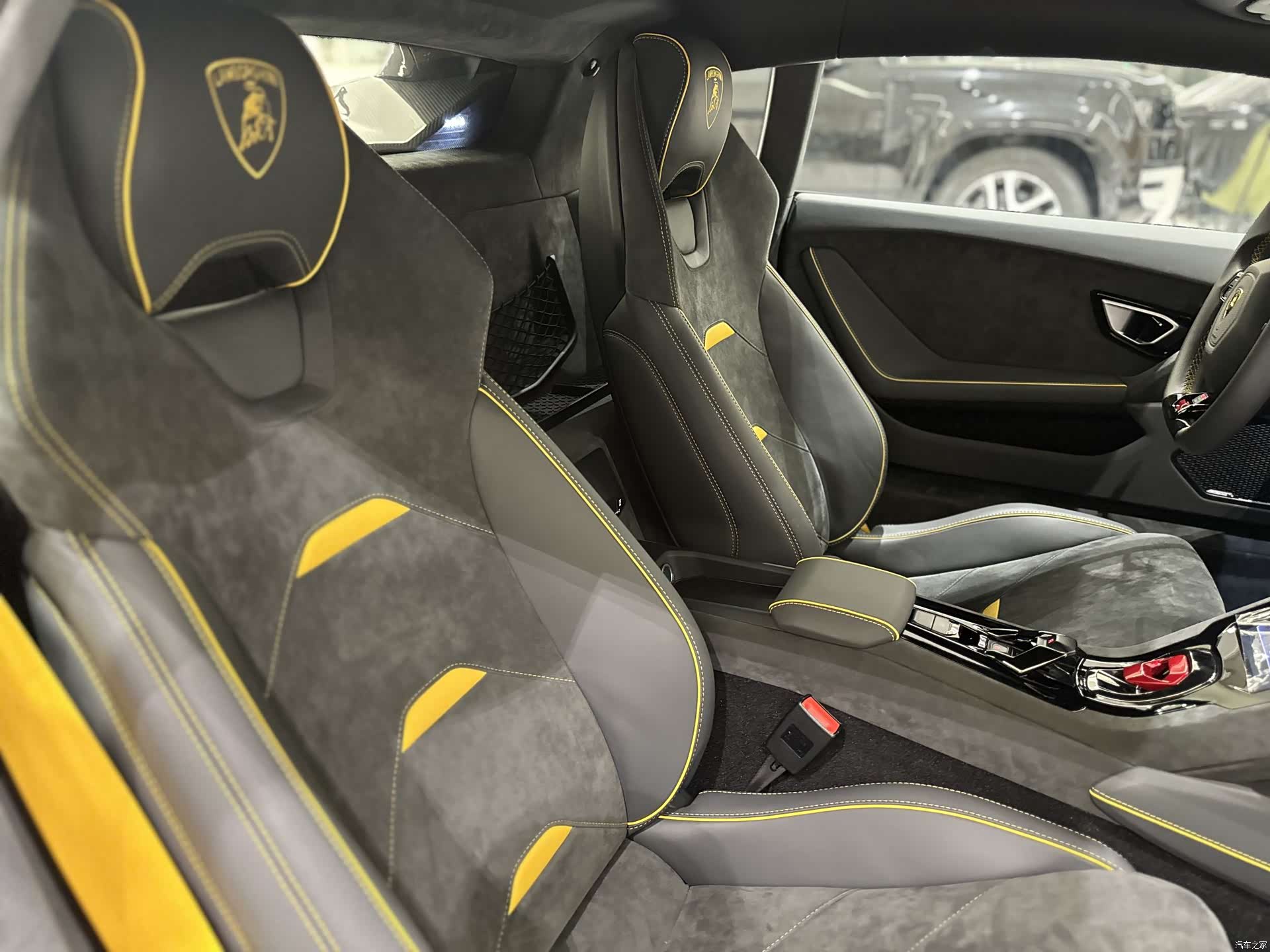 Lamborghini Huracán, 2024 17