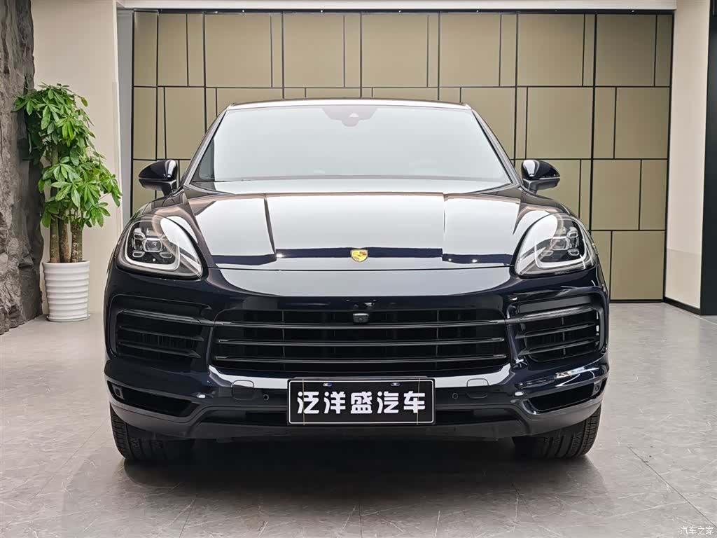 Porsche Cayenne, 2022 2