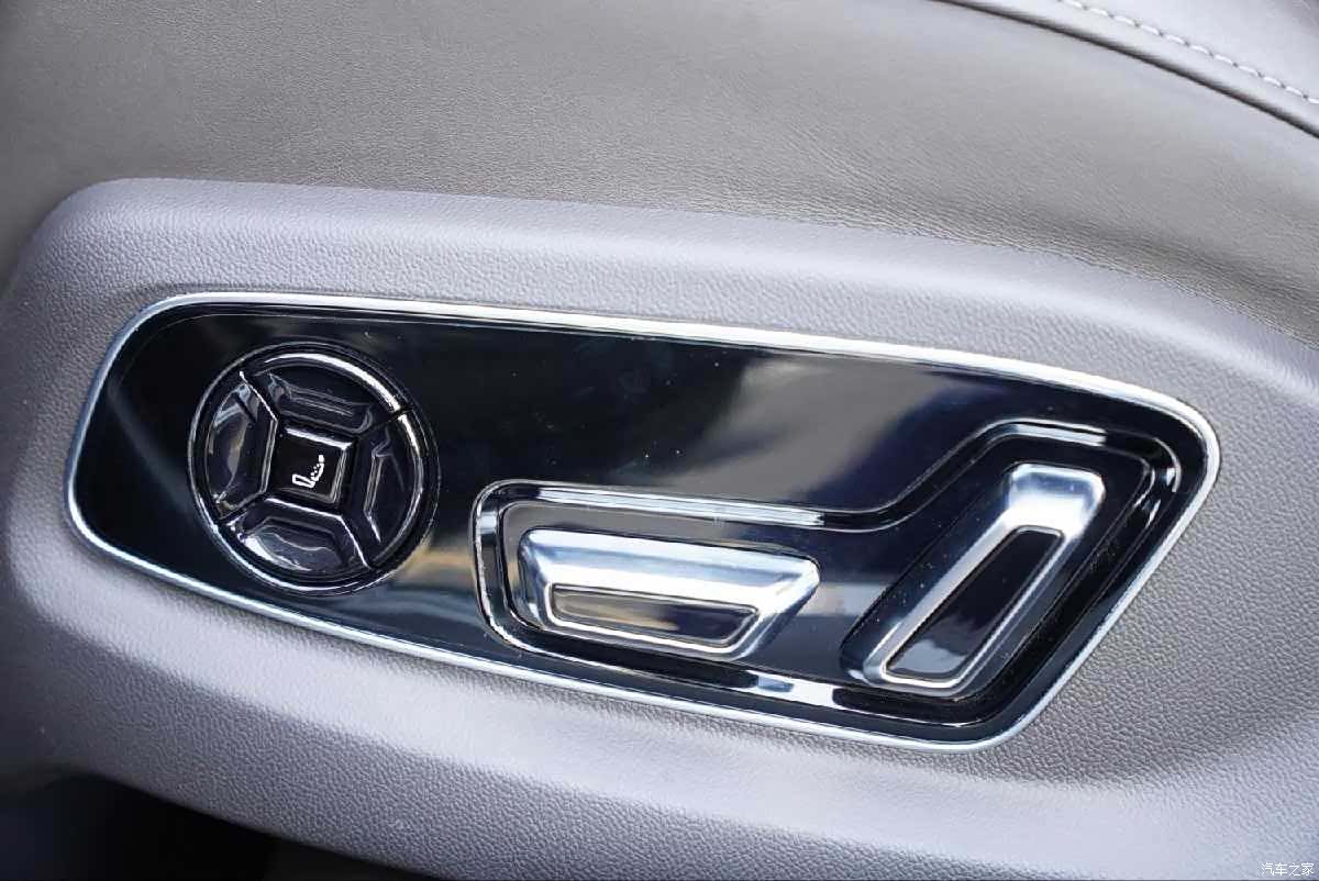 Audi A8L, 2024 21