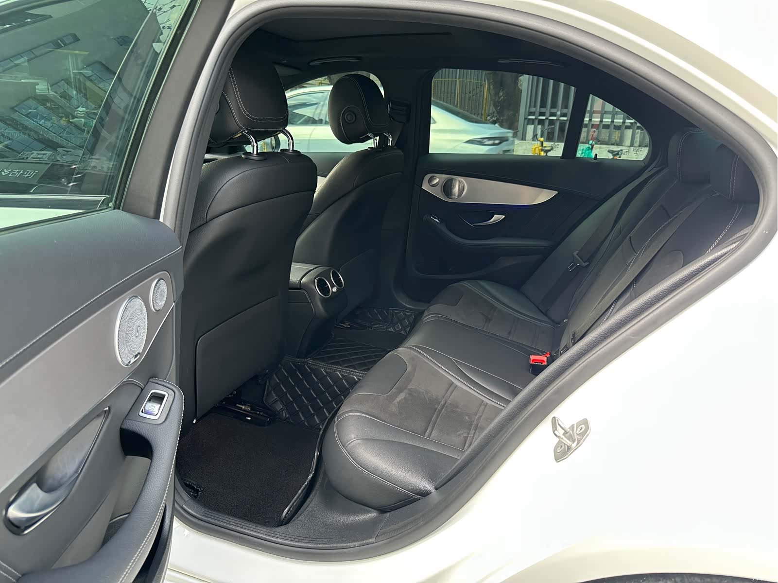 Mercedes-Benz C-Class, 2023 11