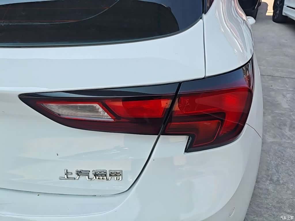 Buick Verano, 2017 8