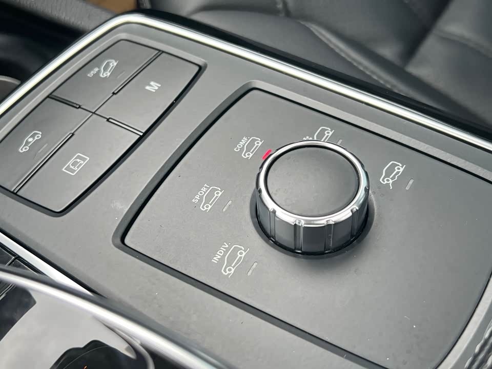 Mercedes-Benz GLE Mercedes-Benz GLE