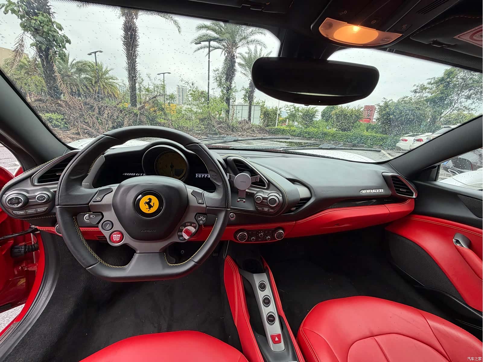 Ferrari 488, 2016 9