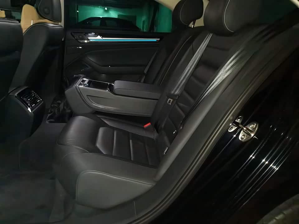 Volkswagen Huiang