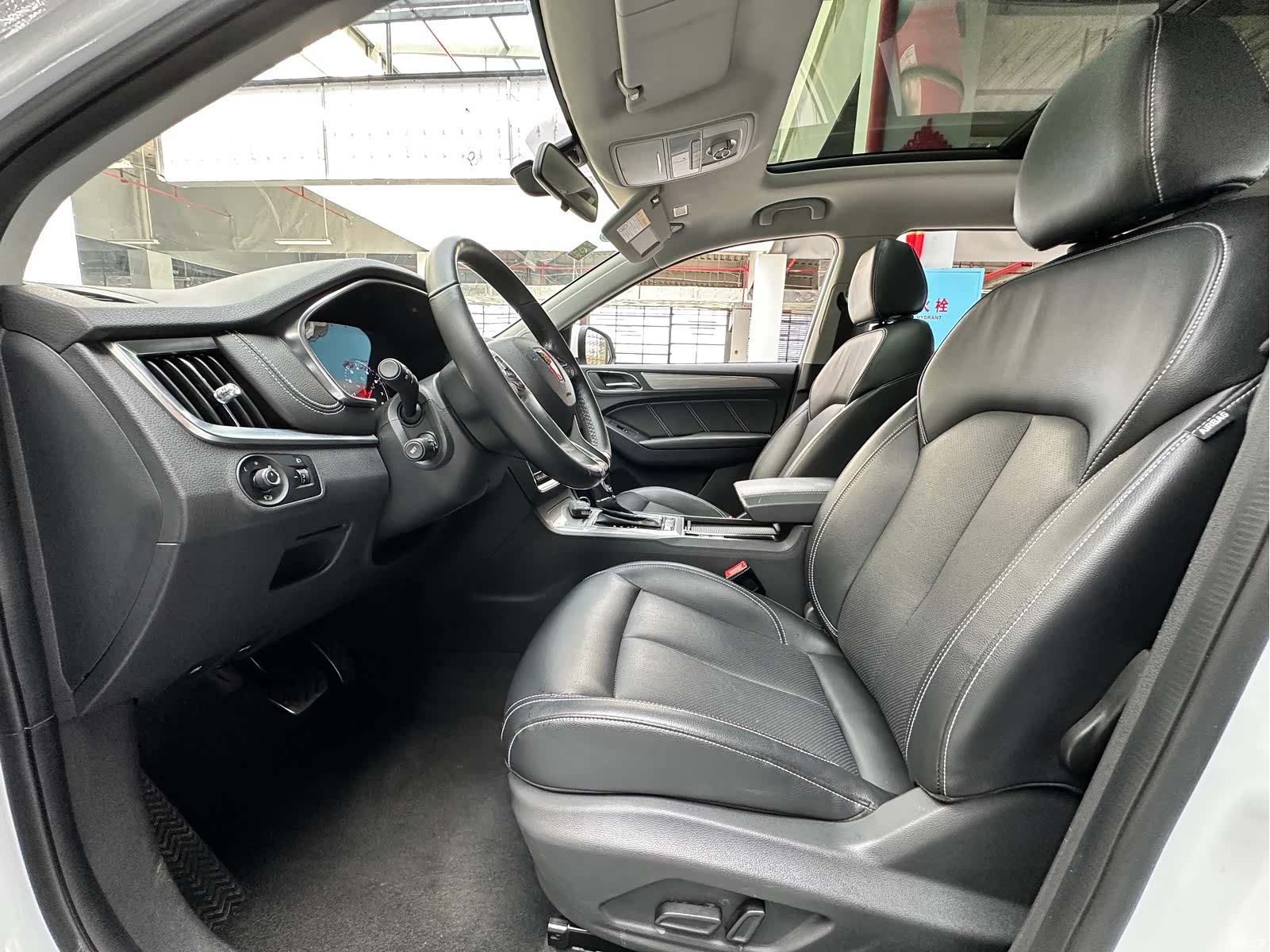 Roewe RX5, 2016 8