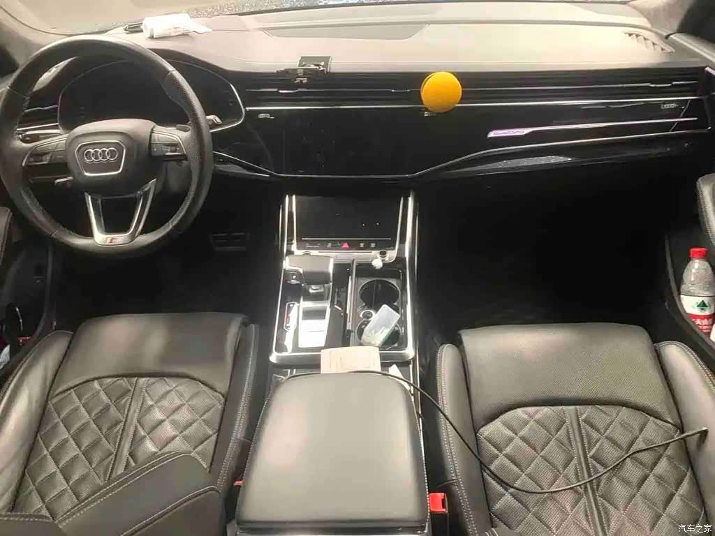 Audi Q8, 2023 7