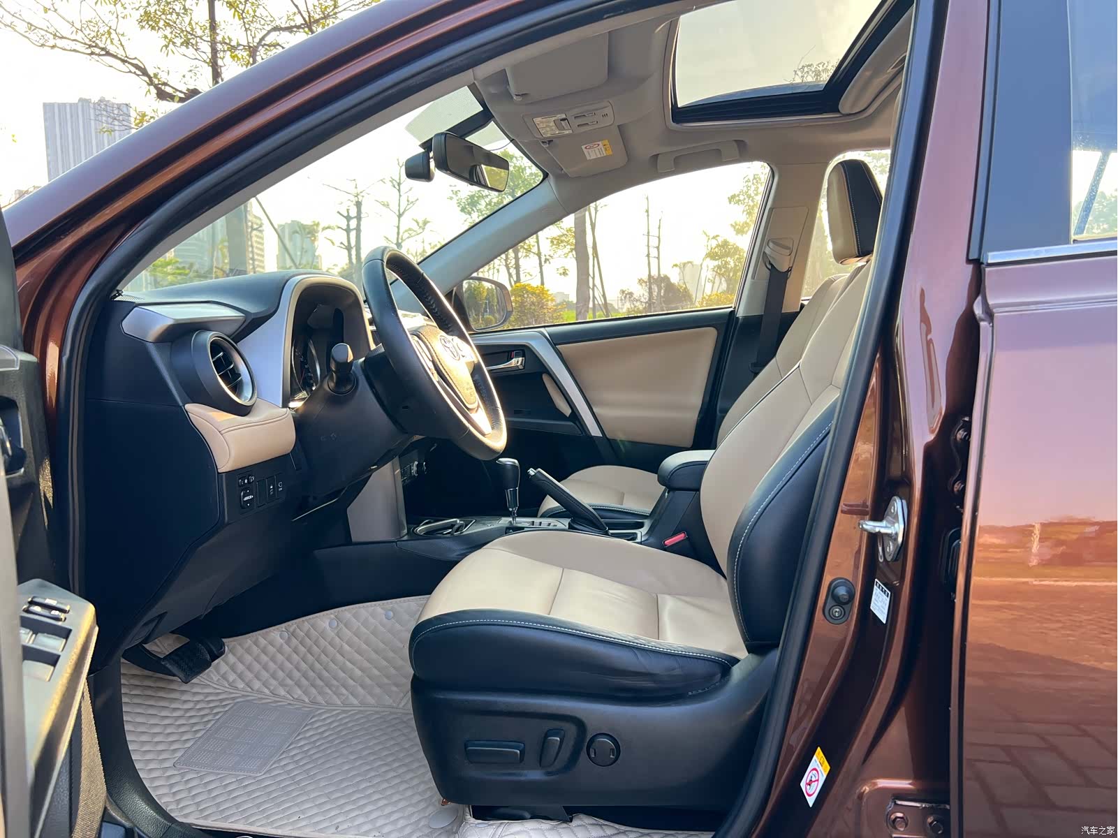 Toyota RAV4, 2017 10