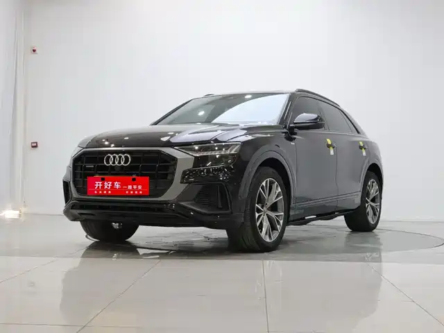 Audi Q8 2020 — купить из Китая под заказ