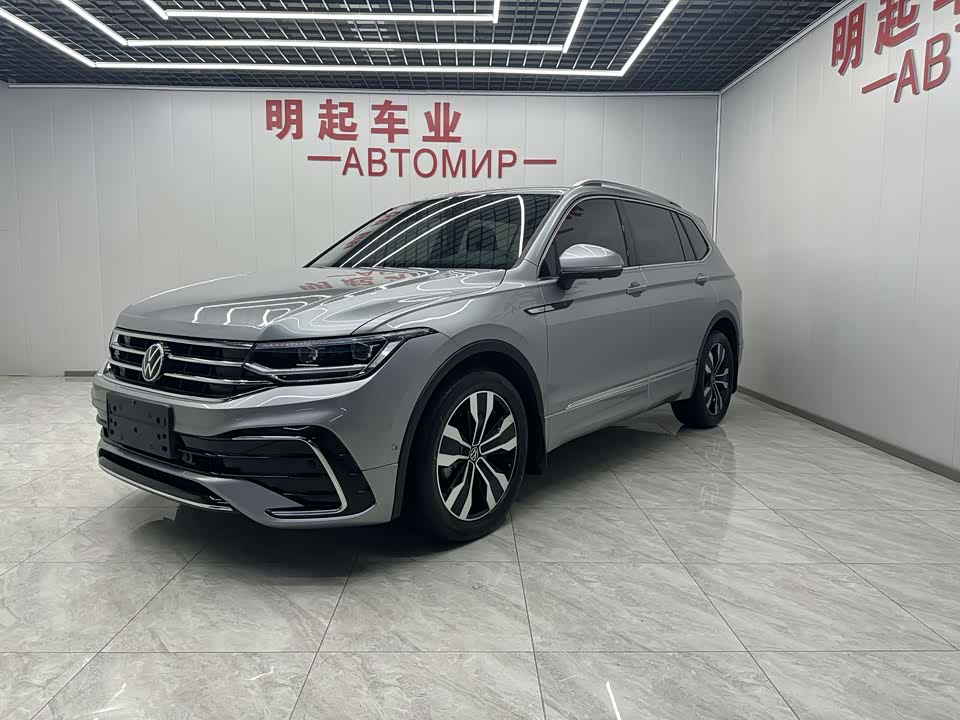 Volkswagen Tiguan L