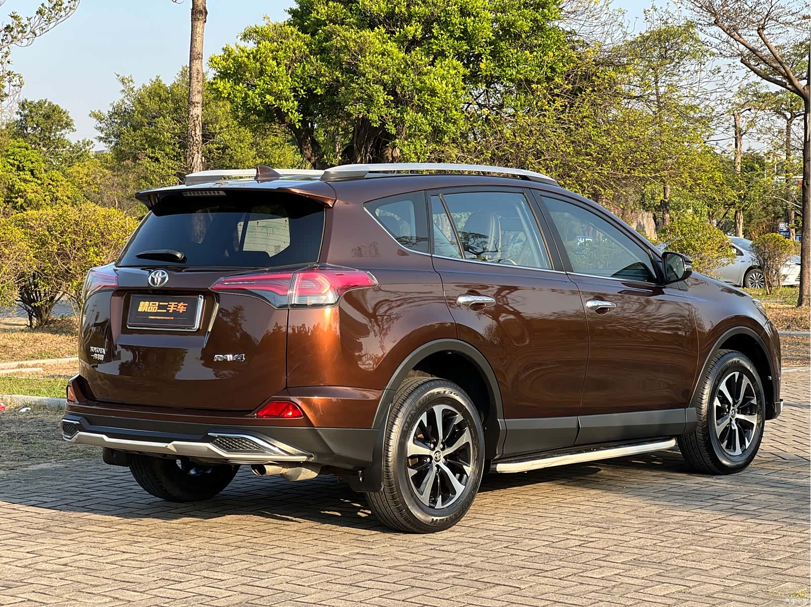 Toyota RAV4, 2017 8