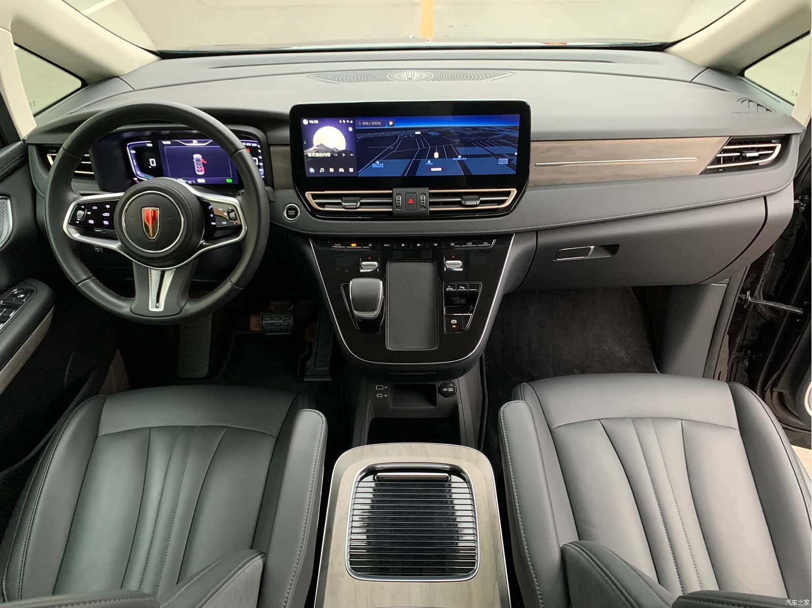 Hongqi HQ9, 2024 12