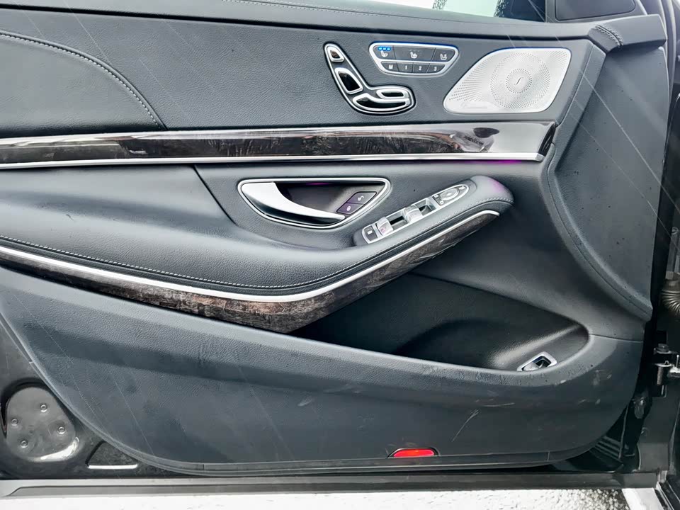 Mercedes-Benz S-class Mercedes-Benz S-class