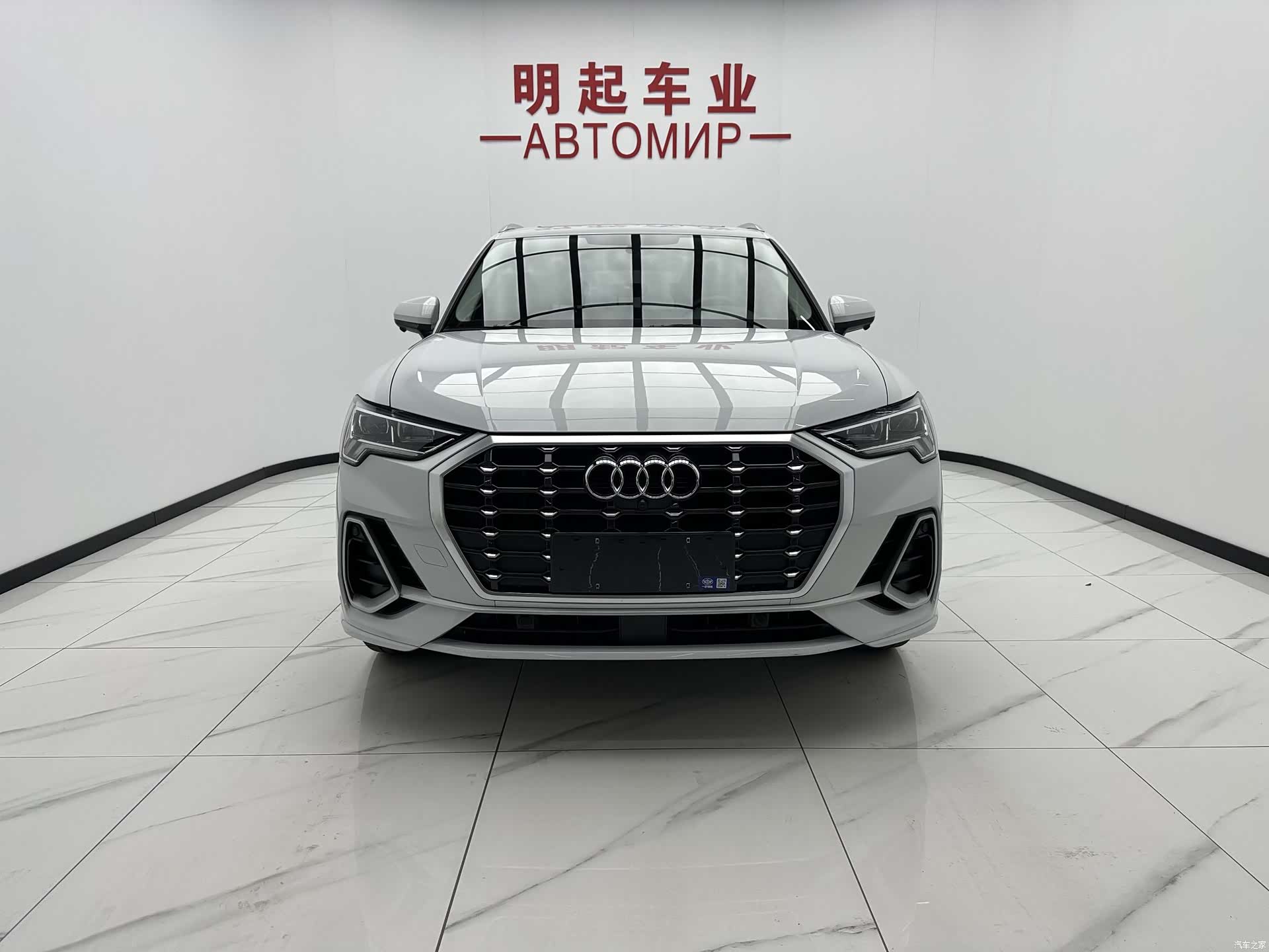 Audi Q3, 2022 2