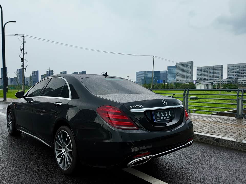Mercedes-Benz S-class Mercedes-Benz S-class
