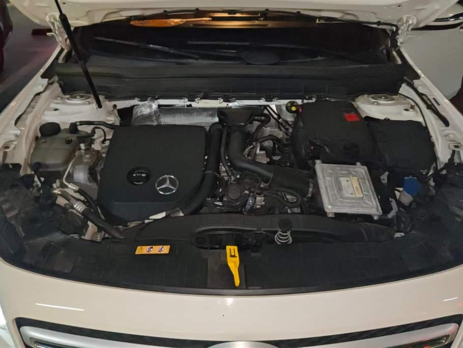 Mercedes-Benz GLB Mercedes-Benz GLB